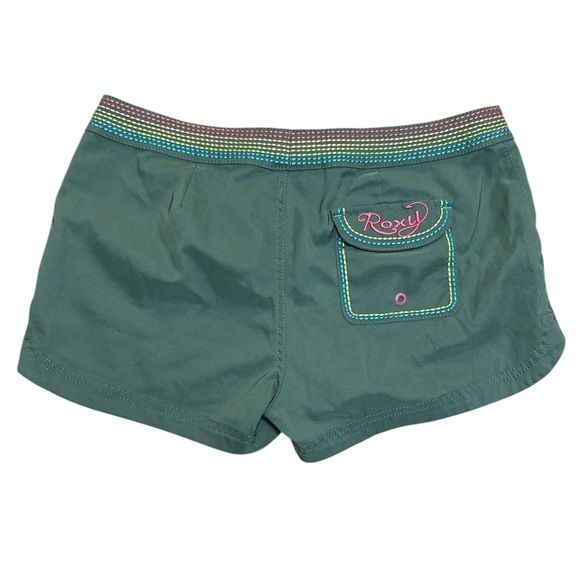 Y2K Roxy Green Rainbow Stitch Board Shorts Junior’s Size 7 - Picture 2 of 8